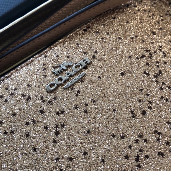 Gold Star Coach Wristlet Clutch Bag NEW $85 - Picture 2 of 5